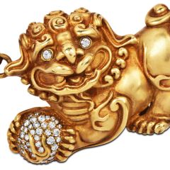 Kieselstein-Cord Foo Dog Diamond 18K Gold Oriental Pendant Necklace|Dover Jewelry|