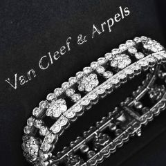 Van Cleef & Arpels Snowflake 21.5 carats Diamond Platinum Bracelet|Dover Jewelry|