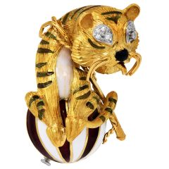 Vintage Diamond 18K Gold Enamel Circus Tiger Brooch|Dover Jewelry|