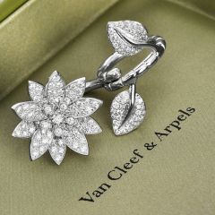 Estate Van Cleef & Arpels Lotus Between the Finger Ring 18K Diamond Ring|Dover Jewelry|